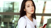 吃瓜娱乐热巴杨洋,演绎甜蜜互动